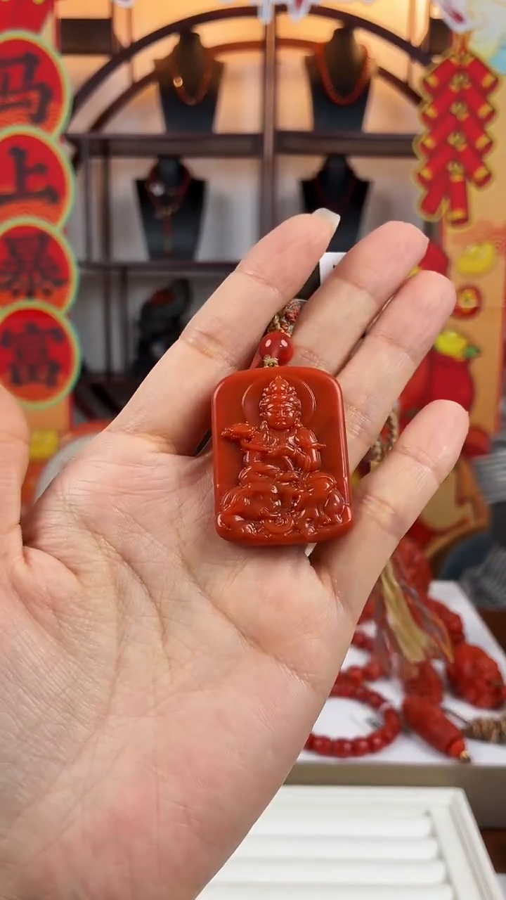 未镶嵌保山普贤雕刻吊坠南红玛瑙（多样式发其一）