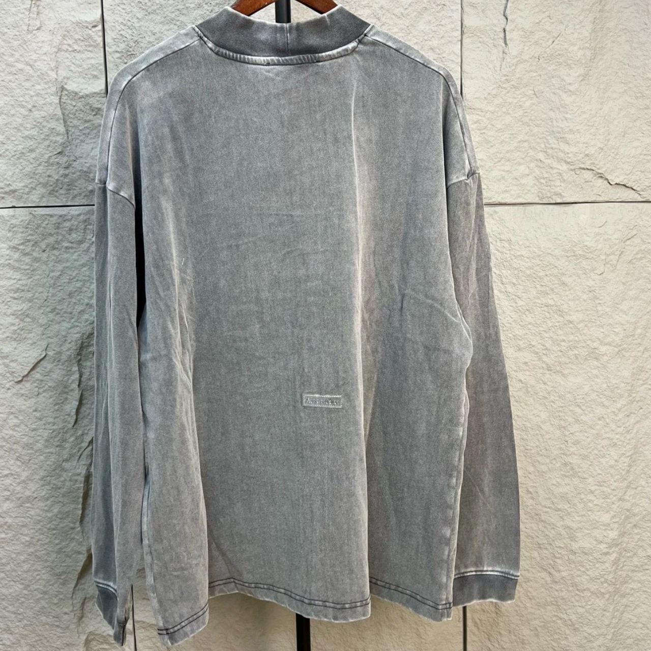 全新未使用 AcneStudios 24Aw新款做旧高领长袖