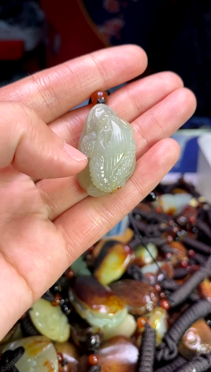 【闪购商品】和田玉颈饰未镶嵌1