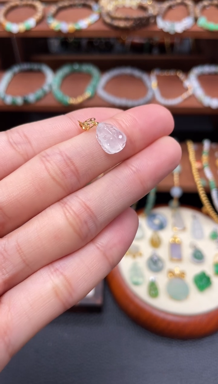 【闪购商品】翡翠吊坠(不含链)18K金镶嵌一个  JK132