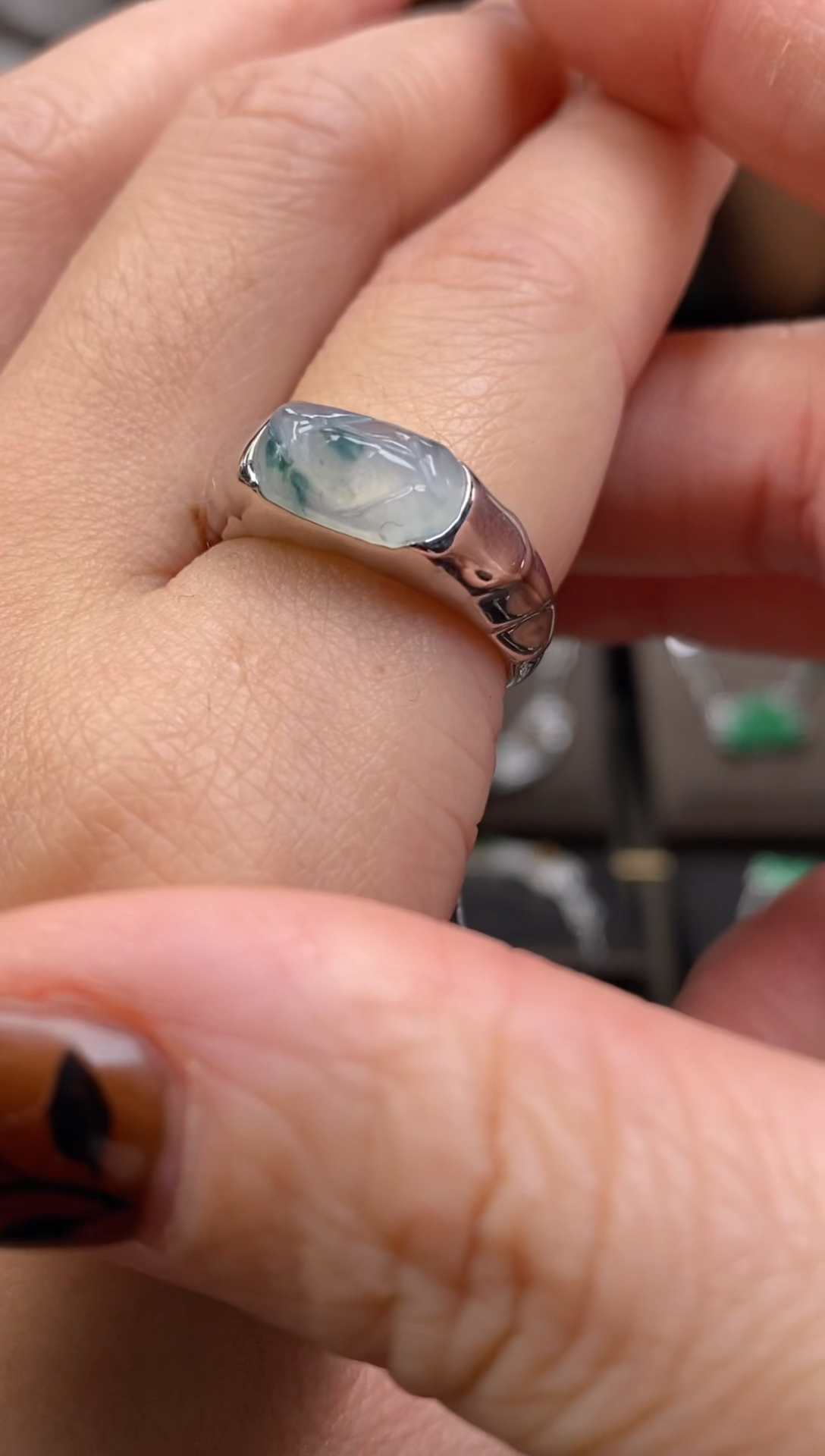 颈饰银S925镶嵌翡翠净货19215