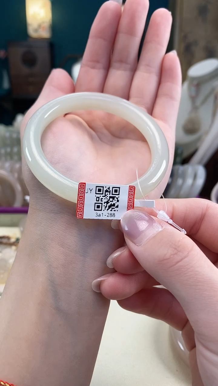 【闪购商品】和田玉手镯未镶嵌手镯55圈口