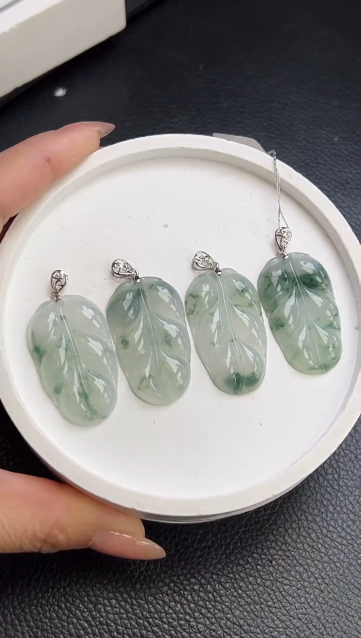 【闪购商品】翡翠颈饰18K金镶嵌YM687-5 叶子多样性发一