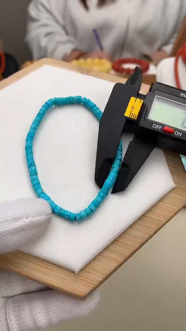 未镶嵌绿松石手链209