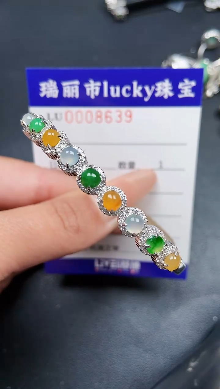 【闪购商品】翡翠颈饰银S925镶嵌8639