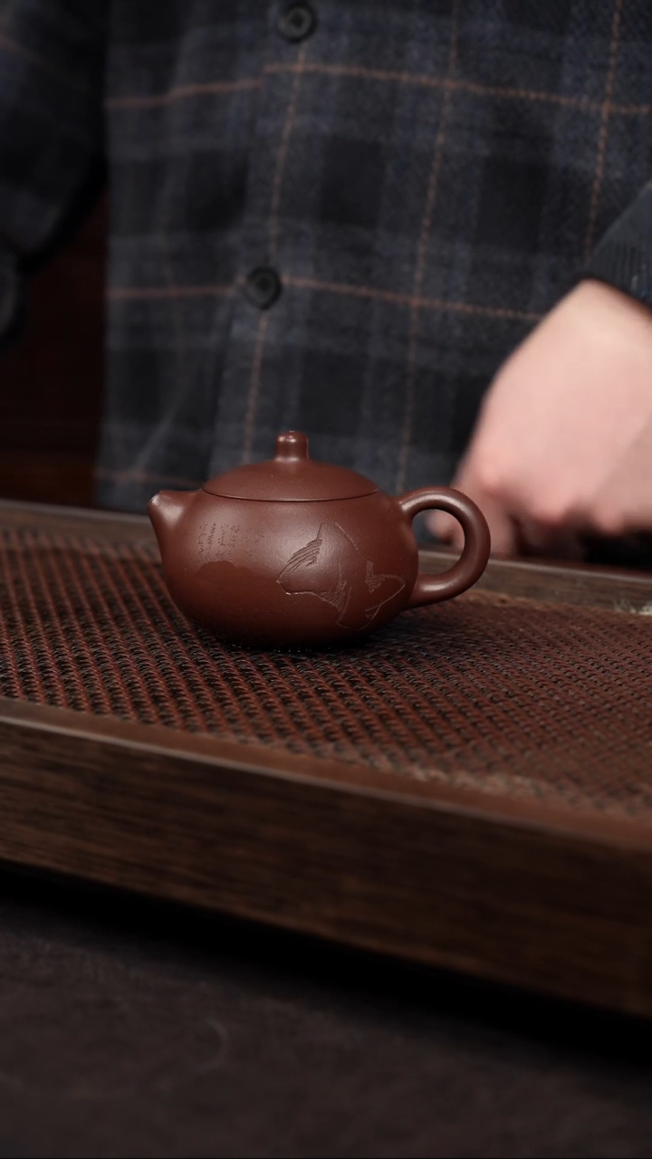 【闪购商品】紫砂茶壶底槽清刻绘西施