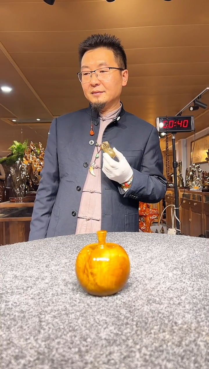 金丝楠木雕款五*马金丝楠木摆件