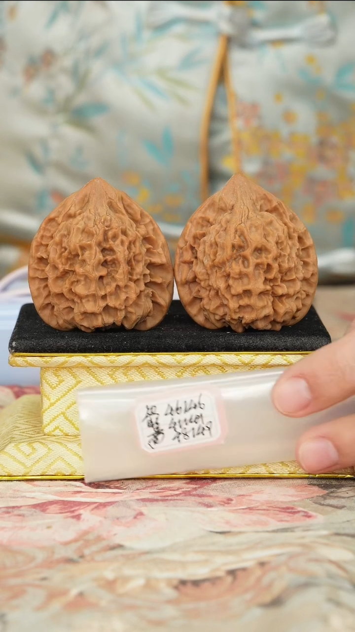 【闪购商品】文玩核桃把件官帽