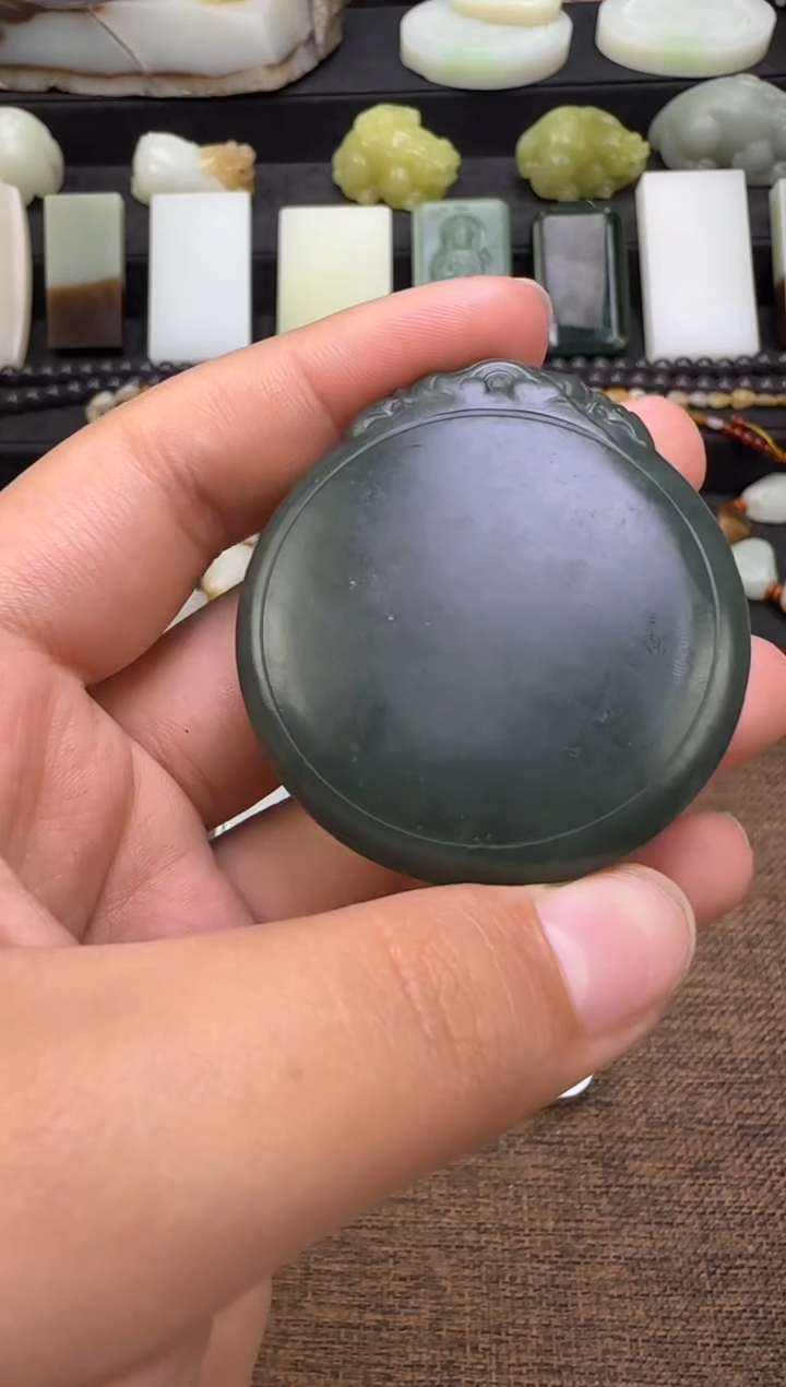 吊坠(不含链)未镶嵌和田玉吊坠