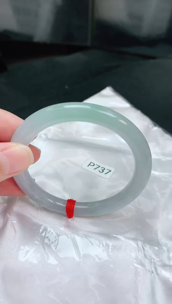 【闪购商品】翡翠手镯未镶嵌缅甸天然A货翡翠手镯