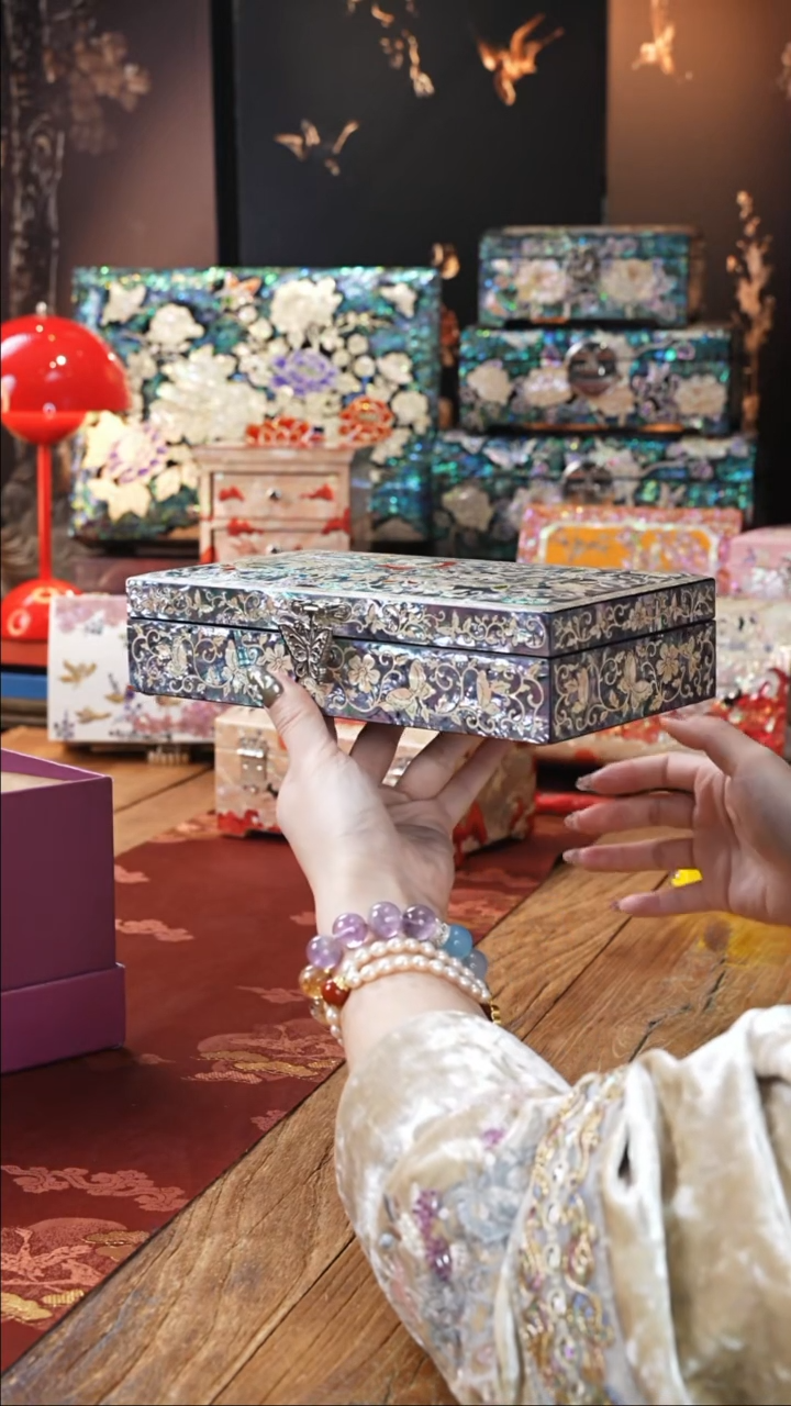 【闪购商品】瓷片豆包儿的星耀家