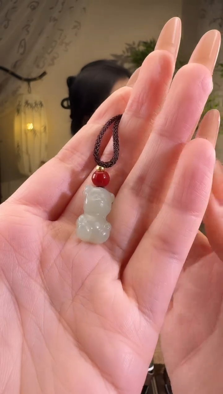 【闪购商品】和田玉颈饰未镶嵌小熊
