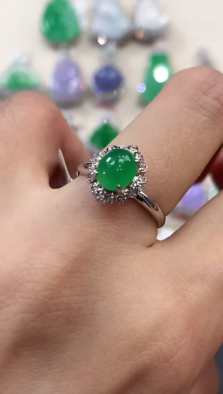 【闪购商品】翡翠戒指18K金镶嵌b107     