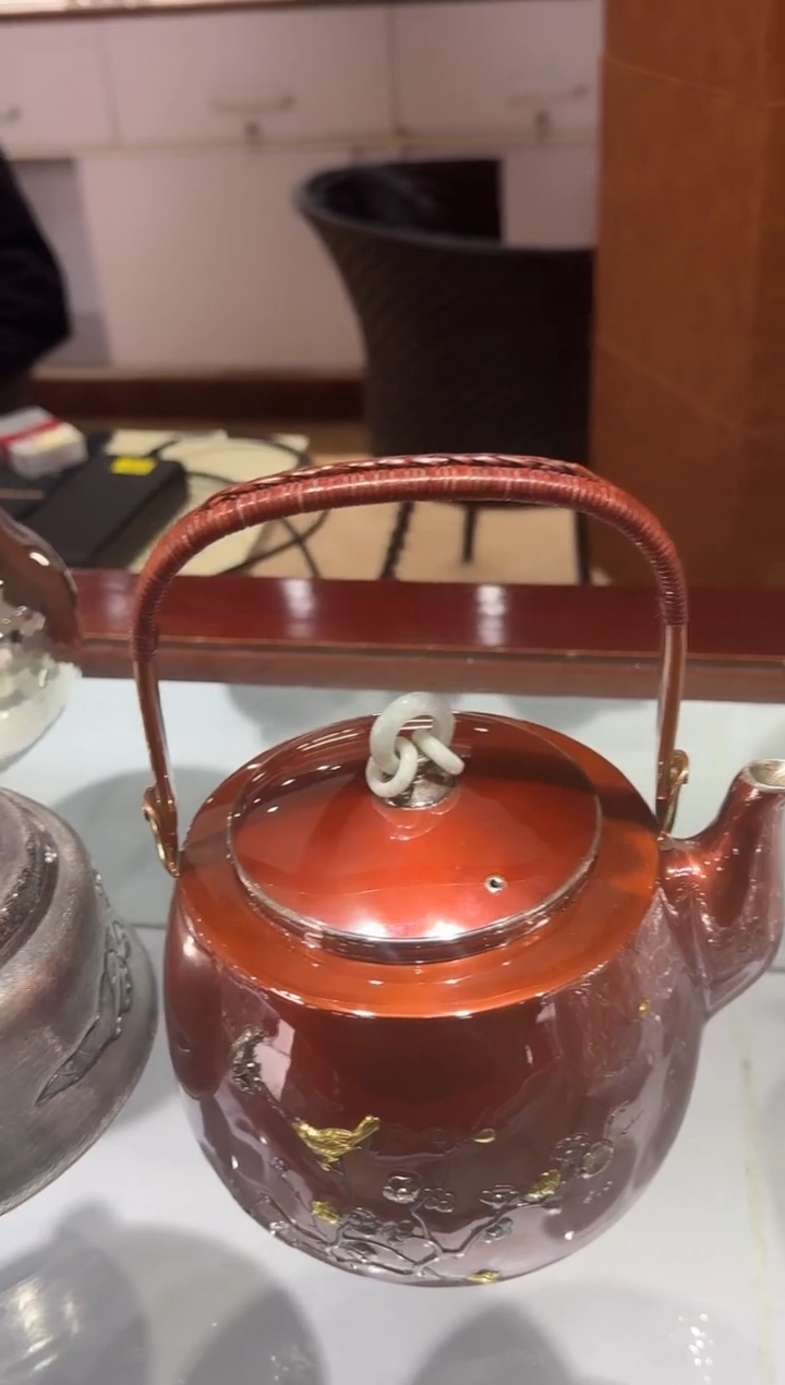 稳***福足银精工手工喜上眉梢铜包银提梁烧水壶