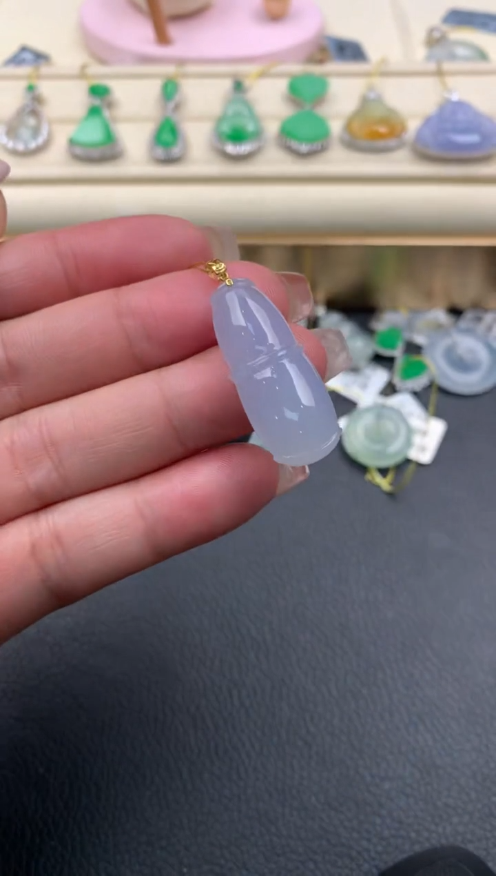 【闪购商品】翡翠颈饰18K金镶嵌D467.......