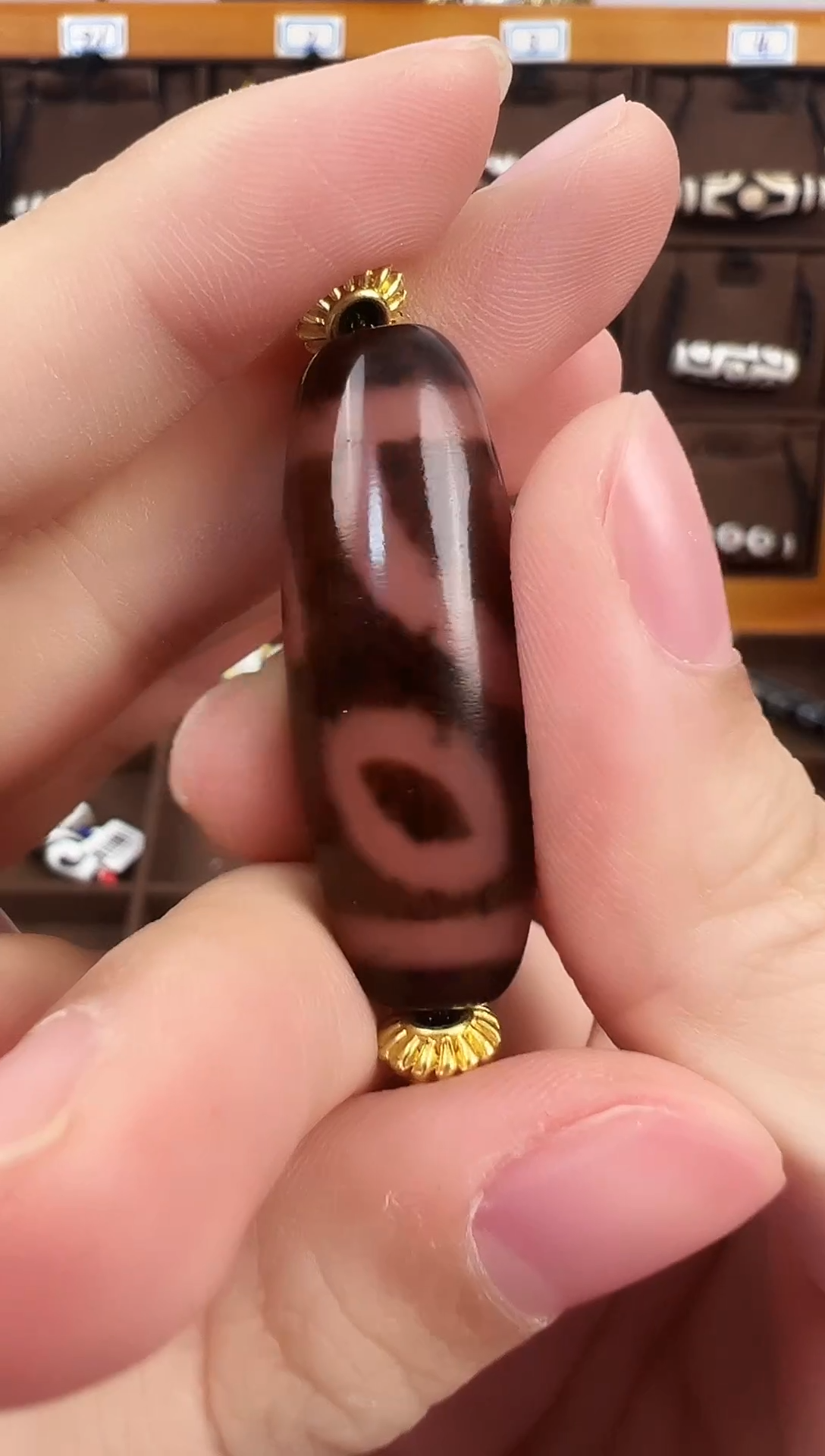 玛瑙/玉髓（覆膜）颈饰合金99.（微瑕）