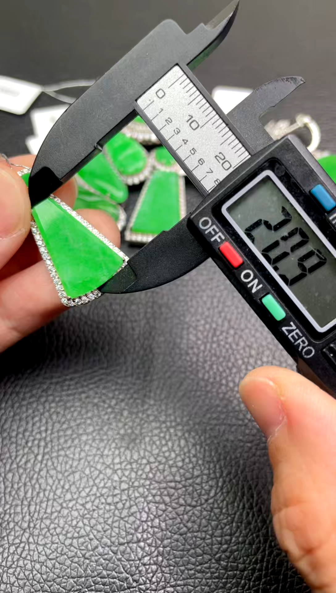 【闪购商品】翡翠吊坠(不含链)银S925镶嵌吊坠