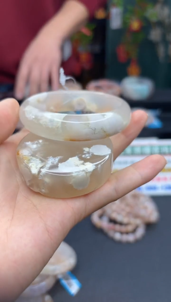 【闪购商品】石英质玉手镯未镶嵌2141（55圈赠送镯心）