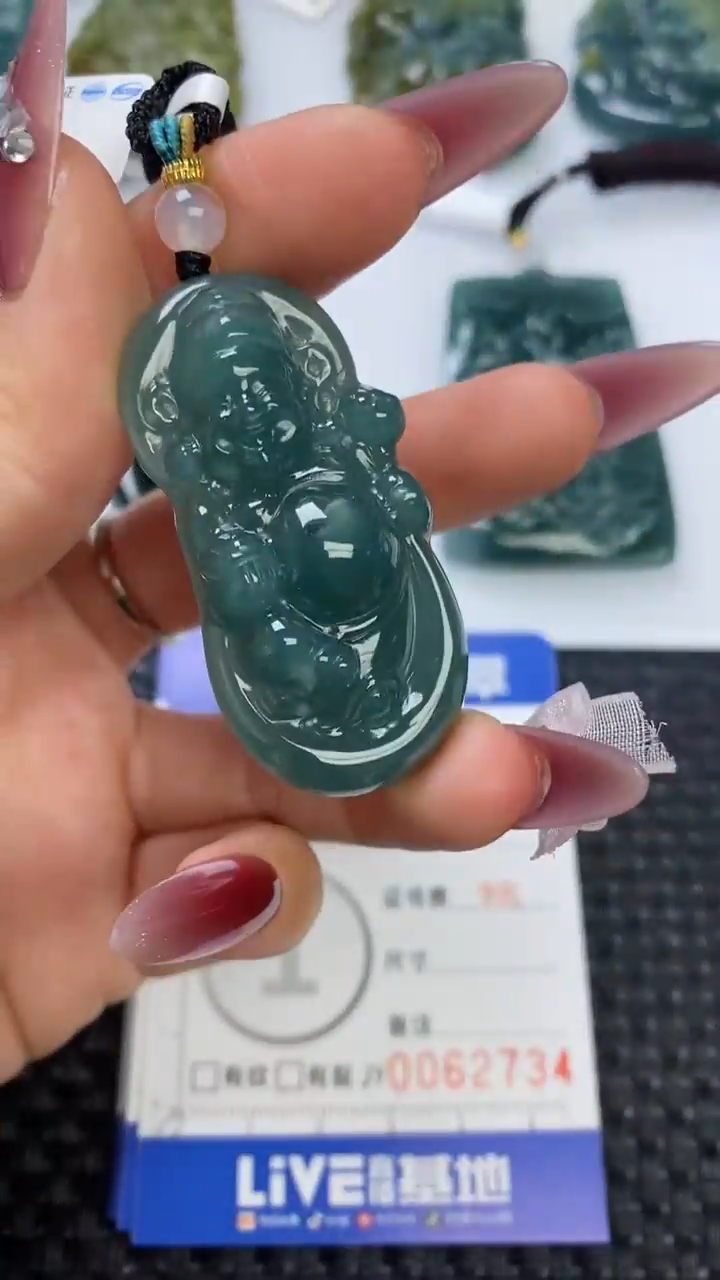 【闪购商品】翡翠颈饰未镶嵌111111111111111