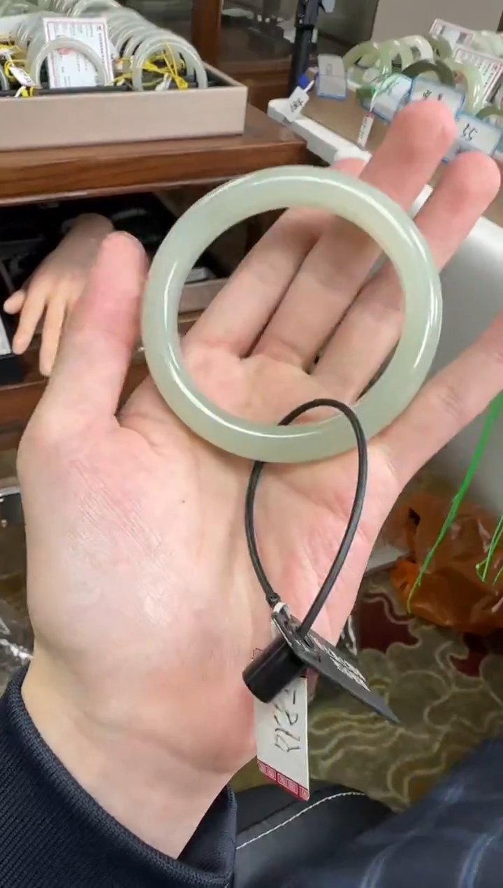 未镶嵌手镯和田玉58