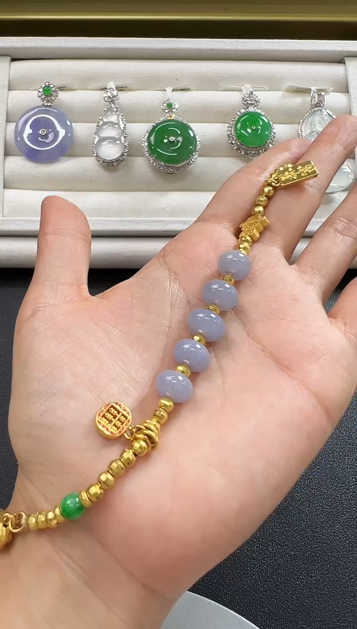 18K金镶嵌手链翡翠KLIJ1212-060