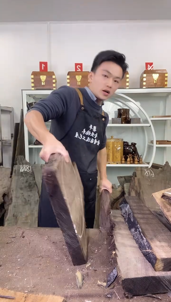 秋*金丝楠木原料木材