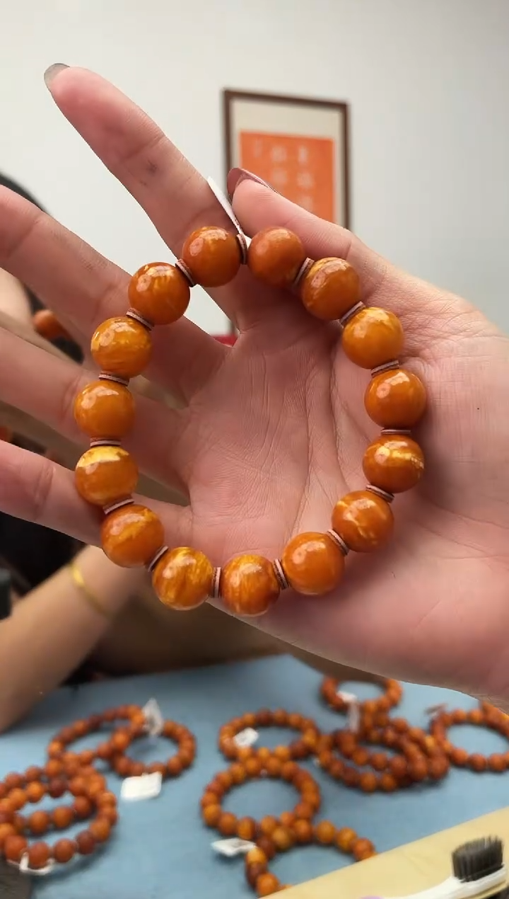 未镶嵌蜜蜡珠宝奇石假一罚十，花蜡发一件