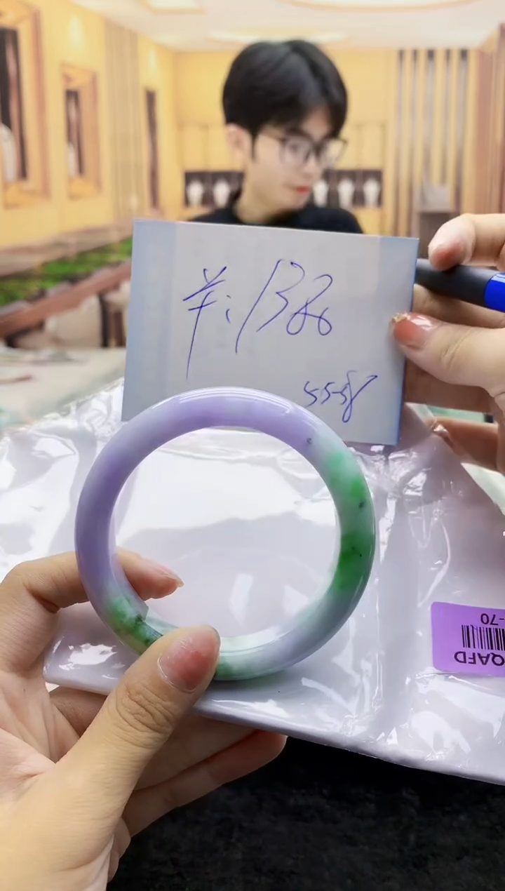【闪购商品】翡翠手镯未镶嵌      H86-70
