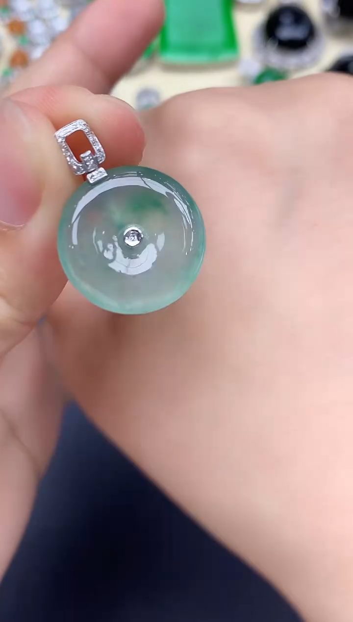 颈饰18K金镶嵌翡翠392-中国好珍宝