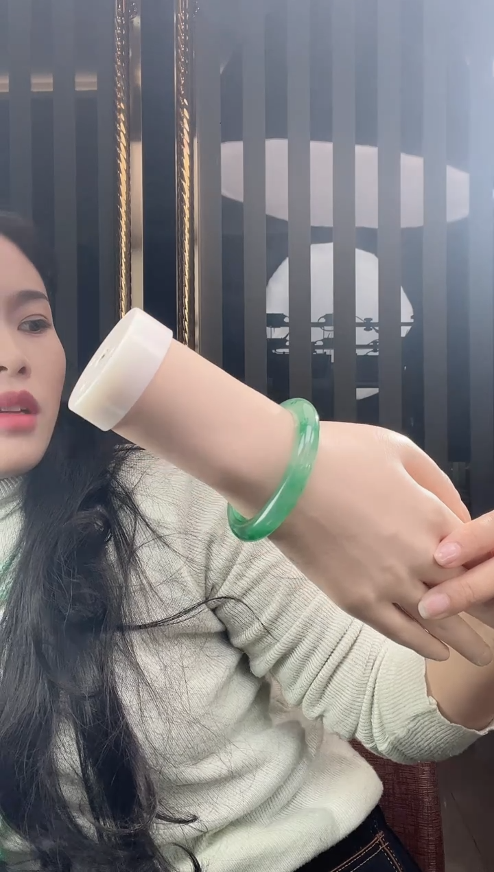 未镶嵌手镯石英质玉21