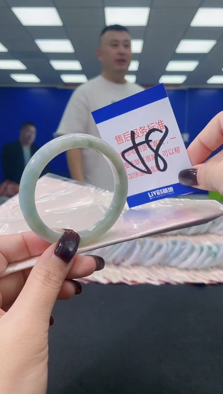 未镶嵌手镯翡翠AAAAAAAAAA