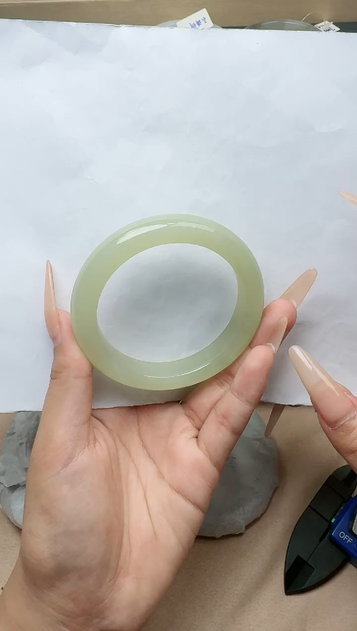 【闪购商品】和田玉手镯未镶嵌55/56圈口YY