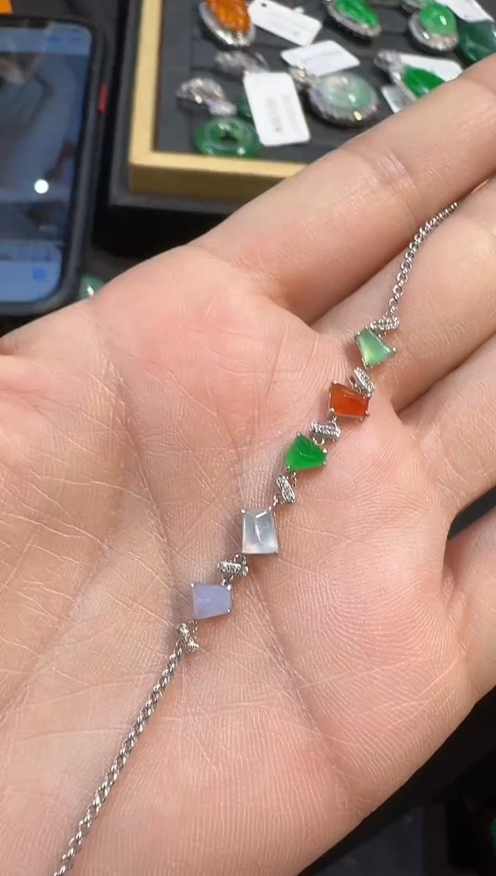 【闪购商品】翡翠手链18K金镶嵌多宝手链