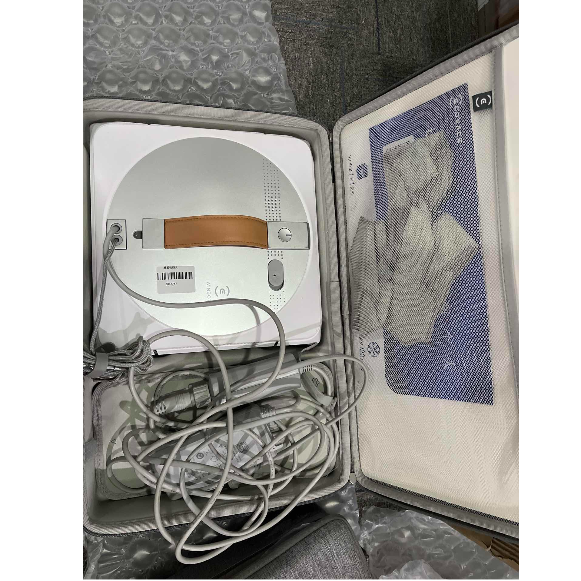 9新 ECOVACS/科沃斯 【二手】武汉仓擦窗机器人轻微划痕功能完好