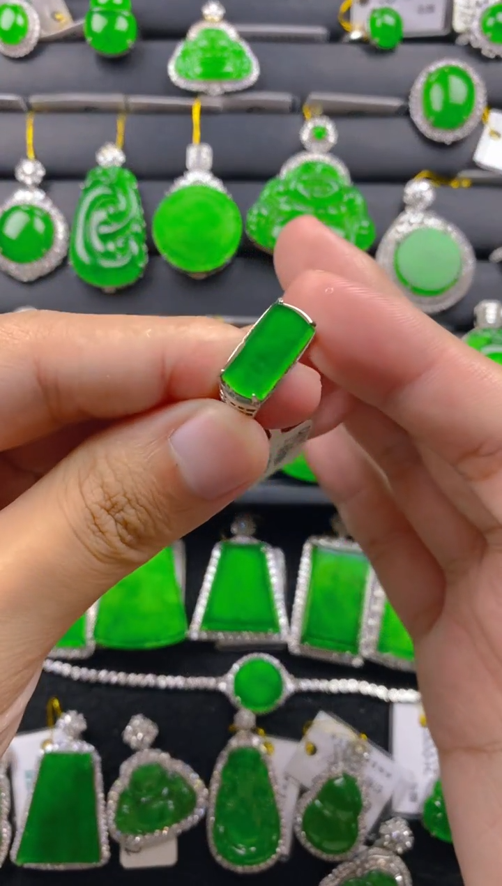 【闪购商品】翡翠戒指银S925镶嵌11111111