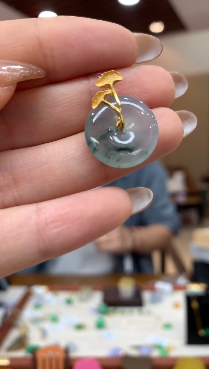 吊坠(不含链)18K金镶嵌翡翠平安扣