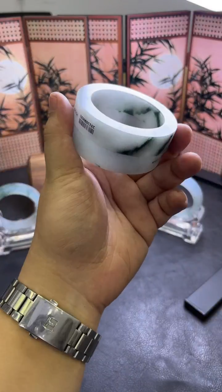 未镶嵌手镯定制翡翠多样性发货