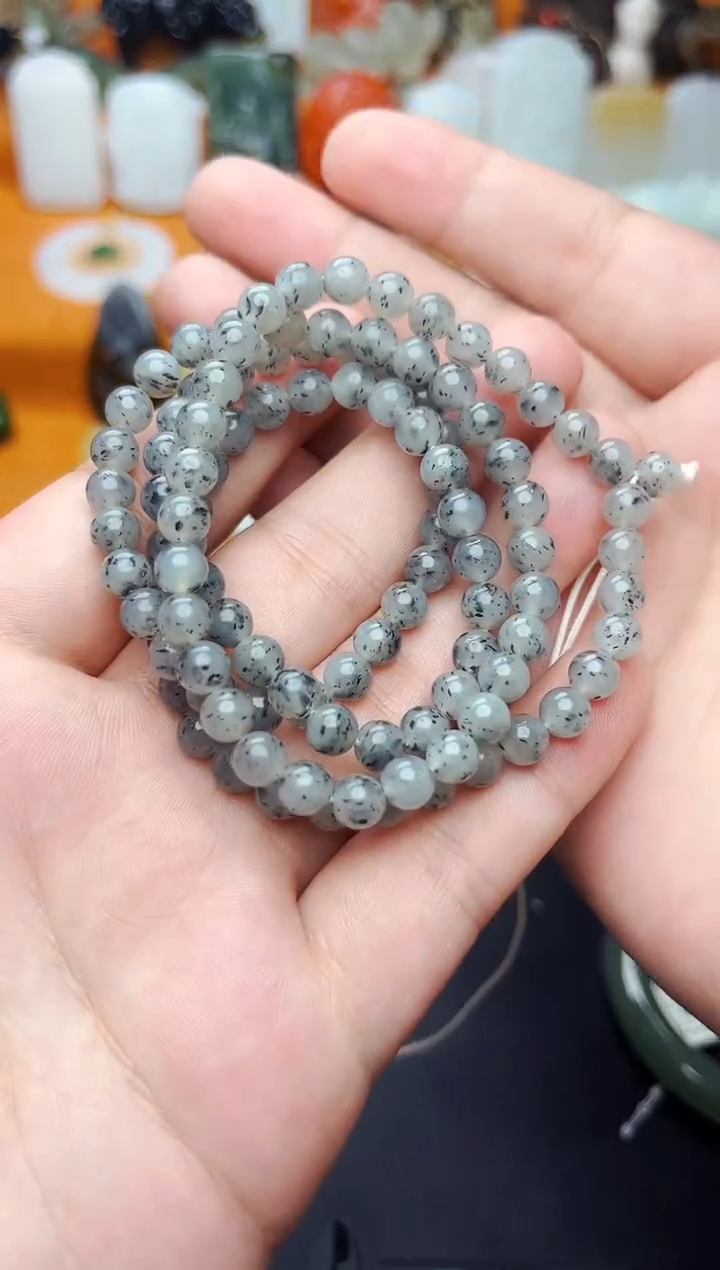 【闪购商品】和田玉手串未镶嵌多圈手串01