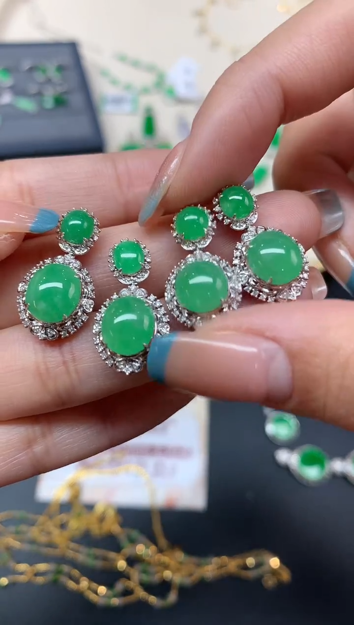 【闪购商品】翡翠吊坠(不含链)18K金镶嵌吊坠多样性发其一A257|2999