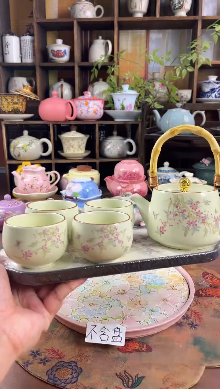 汝窑 1壶4杯1个茶盘