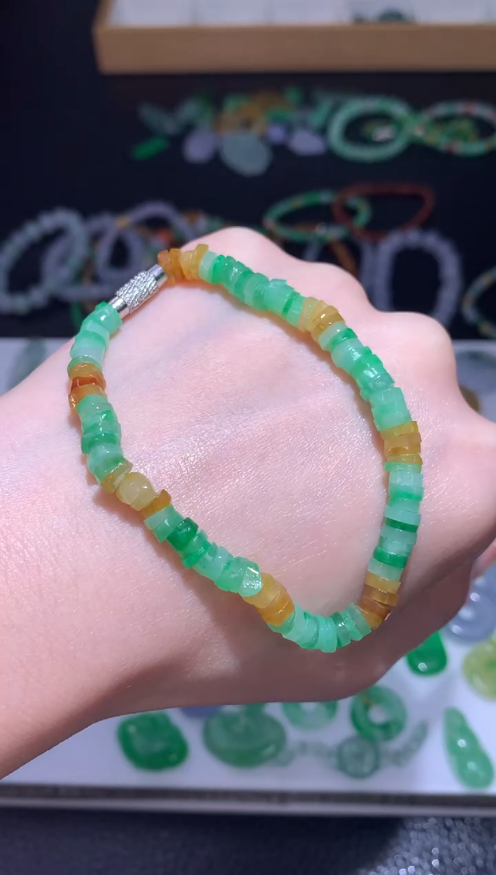 未镶嵌定制翡翠手串