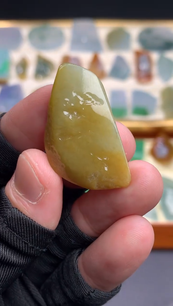 【闪购商品】定制翡翠未镶嵌              