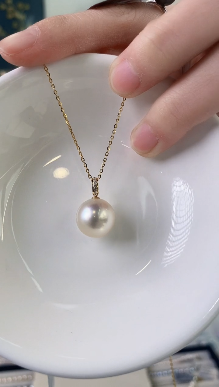 【闪购商品】海水珍珠吊坠(赠链)18K金镶嵌13-14海水珍珠吊坠