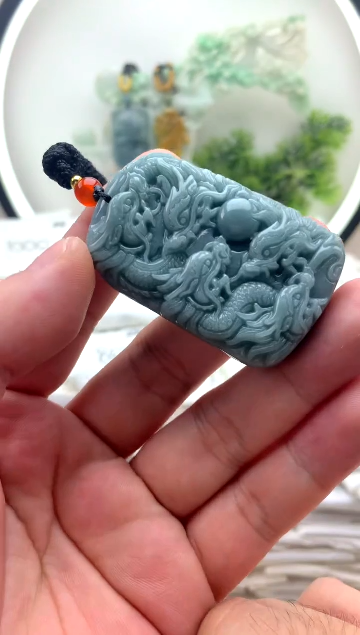 颈饰未镶嵌翡翠九龙1