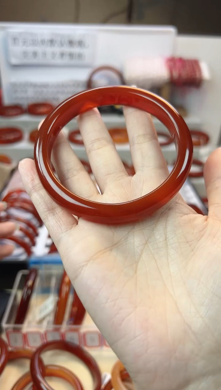 【闪购商品】玛瑙/玉髓手镯未镶嵌【默认微瑕】64