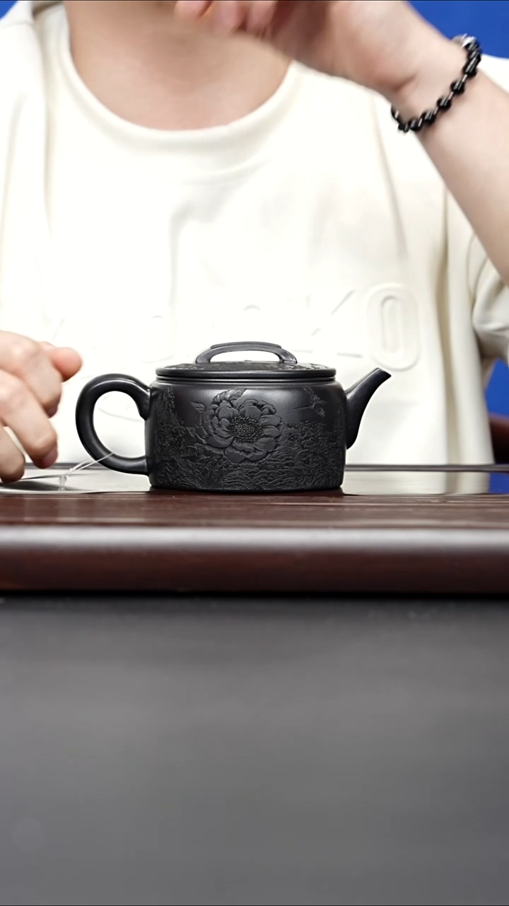 紫砂壶牡丹汉瓦 石黄 194