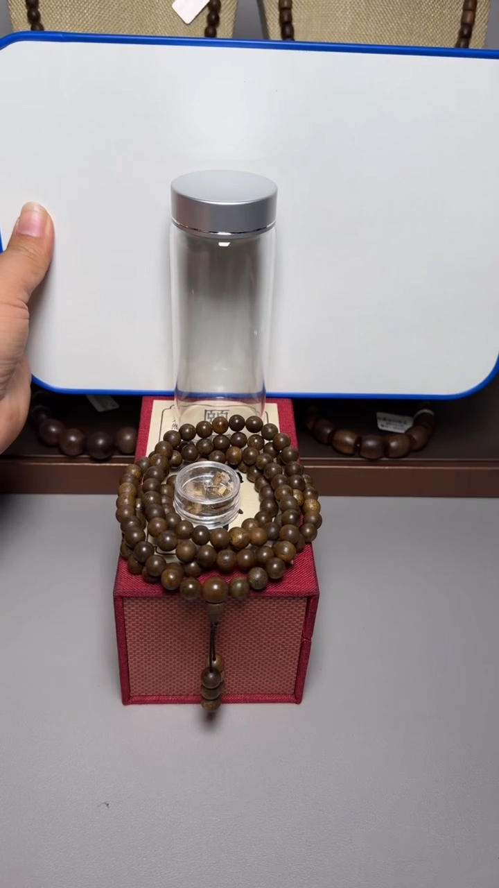 【闪购商品】沉香手串海南绿棋0.8圆珠多圈