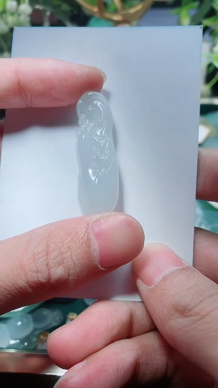 【闪购商品】翡翠颈饰未镶嵌天然A货翡翠一件