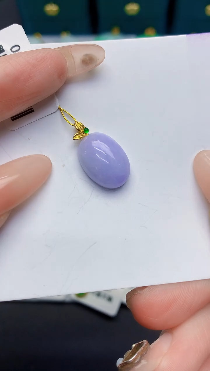 颈饰18K金镶嵌翡翠缅甸天然翡翠A货