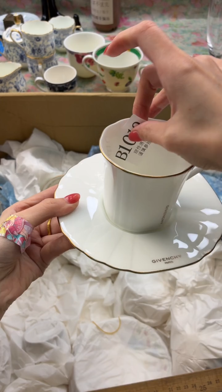 瓷片知***家      B1012